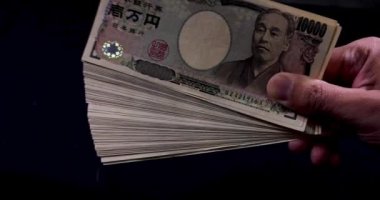 Eski Japon banknotlarından faturalar. Yüksek kalite 4K görüntü. 10.09.2024 Bu eski bir Japon para birimi.