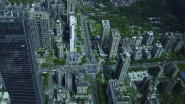 Tayvan 'daki Taipei101 gökdeleni etrafındaki panoramik yüksek açı görüntüsü. Yüksek kalite 4K görüntü. Taipei Tayvan 'ın Taipei ilçesi. 04.11.2025 Taipei' nin merkezidir.. 