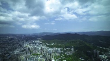Tayvan 'daki Taipei101 gökdeleni etrafındaki panoramik yüksek açı görüntüsü. Yüksek kalite 4K görüntü. Taipei Tayvan 'ın Taipei ilçesi. 04.11.2025 Taipei' nin merkezidir.. 