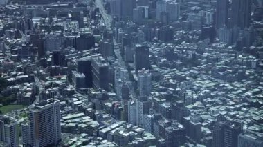 Tayvan 'daki Taipei101 gökdeleni etrafındaki panoramik yüksek açı görüntüsü. Yüksek kalite 4K görüntü. Taipei Tayvan 'ın Taipei ilçesi. 04.11.2025 Taipei' nin merkezidir.. 