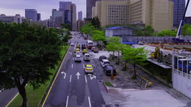 Tayvan 'da Taipei101 yakınlarında trafik sıkışıklığı. Yüksek kalite 4K görüntü. Taipei Tayvan 'ın Taipei ilçesi, Tayvan' ın Taipei şehrinin merkezidir..