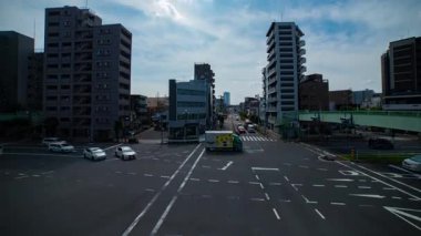 Tokyo 'daki şehir merkezinde trafik sıkışıklığı zamanı. Yüksek kalite 4K görüntü. Kita bölgesi Ouji Tokyo Japonya 07.18.2024 Tokyo şehir merkezinde bir caddedir.. 