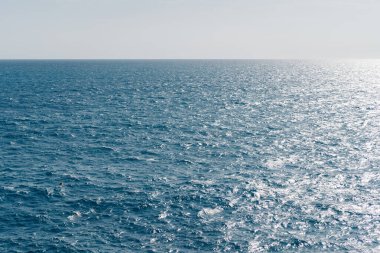  Denizde dalgalar. Portofino 'daki Ligurian Denizi' nden bak. 