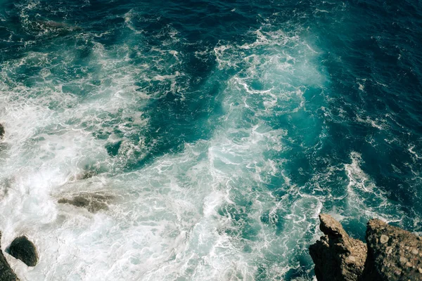 Хвилі Морі Скелях Вид Зверху Лігурійське Море Портофіно Ліцензійні Стокові Фото