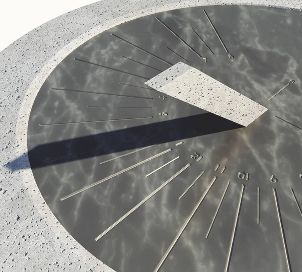 Современные Круглые Каменные Солнечные Часы Выгравированными Римскими Цифрами Стоящими Монолитной — стоковое фото