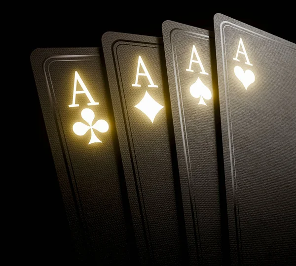 暗い背景に輝くゴールドのマーキングを持つ4つのブラックカジノエースのファンアウトスーツ 3Dレンダリング — ストック写真