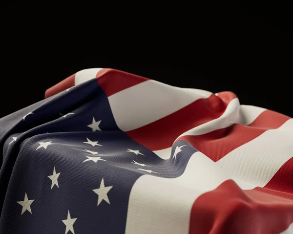 Una Bandiera Americana Stesa Uno Zoccolo Pietra Uno Sfondo Scuro — Foto Stock
