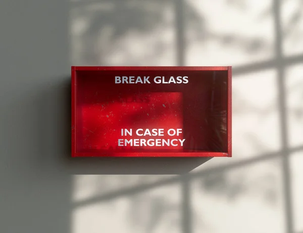 壁に取り付けられたフロントの緊急破壊ガラスの場合の空の赤い緊急ボックス 3Dレンダリング ストック写真
