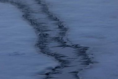 Donmuş Huzur: Kuzey Avrupa 'da Kış Buz Gibi Sarıldı