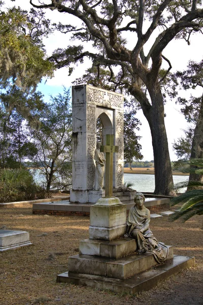 Tombstones Grave Site Bonaventure Cemetery Savannah Georgia Live Oak Trees —  Fotos de Stock