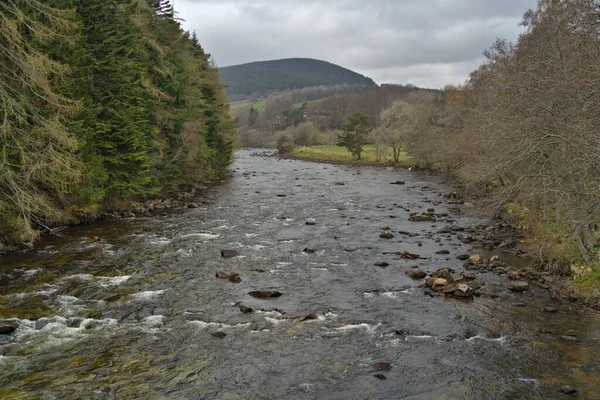 Rzeka Dee Rzeka Aberdeenshire Szkocja — Zdjęcie stockowe