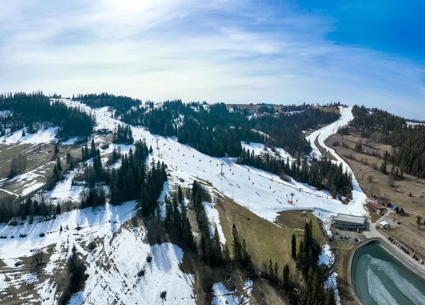 Skihellingen Stoeltjesliften Skiërs Snowboarders Skigebied Bialka Tatrzanska Polen Winter Luchtpanorama — Stockfoto