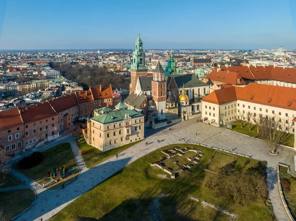 Krakkóban Lengyelország Wawel Katedrális Kastély Légi Felvétel Napnyugtakor Télen Udvar — Stock Fotó