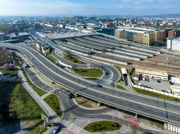 Krakkó Lengyelország Városkép Vasútállomás Nagy Parkoló Tetején Magasabb Városi Autópálya — Stock Fotó