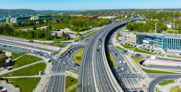 Wielopoziomowy Węzeł Autostrady Miejskiej Krakowie Jedna Autostrada Najwyższym Poziomie Druga — Zdjęcie stockowe