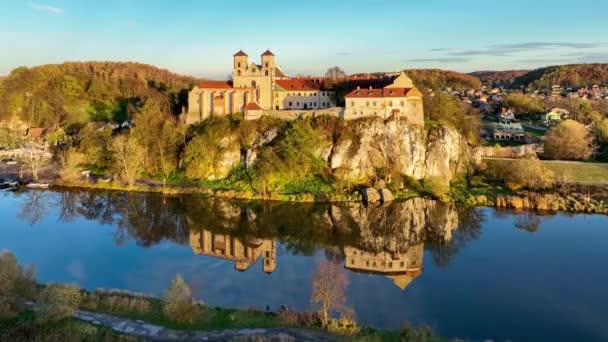 Tyniec Krakow Poland Benedictine Abbey Monastery Church Steep Rocky Cliff — Stock Video