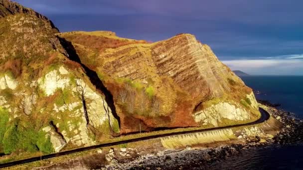 Nordirland Storbritannien Atlantkusten Med Klippor Orsaksväg Kustväg Vackraste Kustvägarna Europa — Stockvideo