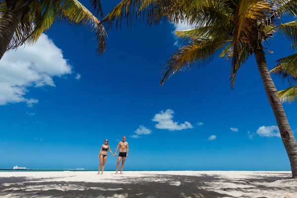 Schönes Junges Glückliches Paar Strand Von Progreso Mexiko Während Eines — Stockfoto