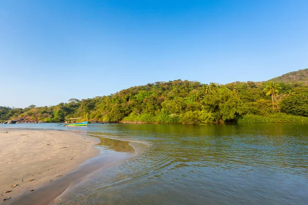 Piękny Krajobraz Zdjęcie Łodzi Błękitne Niebo Zrobione Goa Indie Słynnej — Zdjęcie stockowe