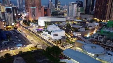Şehir Merkezi, Kuala Lumpur, Malezya - 11 Eylül 2022: Hava manzaralı Lalaport Bukit Bintang alacakaranlık saatinde