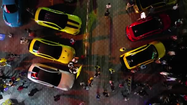 Juru Penang Malezya Ekim 2022 Sırayla Farklı Arabaların Üzerinden Uçmak — Stok video