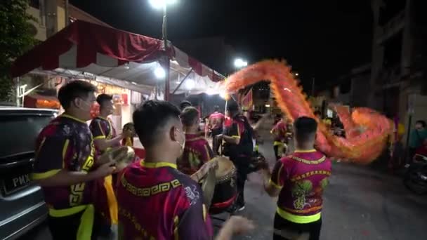 Джорджтаун Пенанг Малайзия Января 2022 Дракон Танцует Музыкой Барабана Гонга — стоковое видео