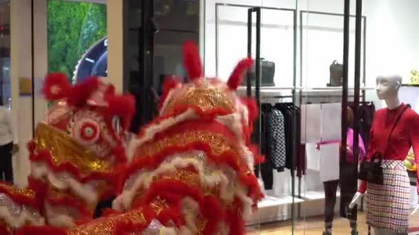 Gurney Penang Malaysia Feb 2022 Танец Красного Льва Приносит Удачу — стоковое видео