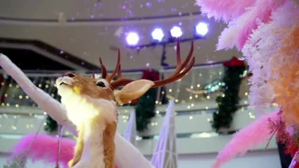 사슴상 뒤에서 떨어진다 성탄절 — 비디오