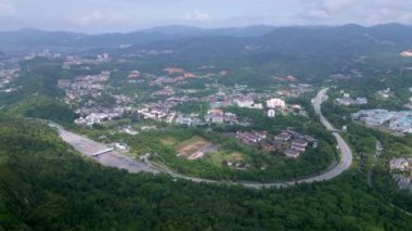 Karak Otobanı 'ndaki Gökyüzü Manzaralı Gişe Plaza