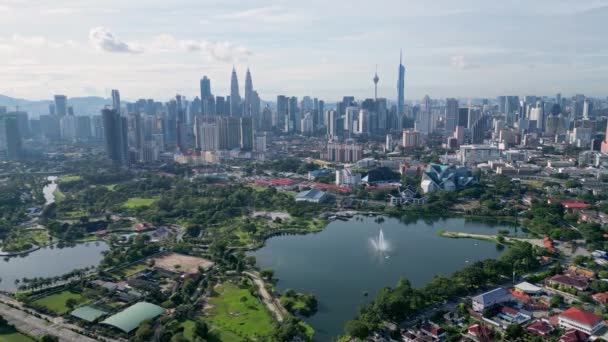 Titiwangsa Kuala Lumpur Malaysia December 2022 Aerial Pullback View Taman — 图库视频影像