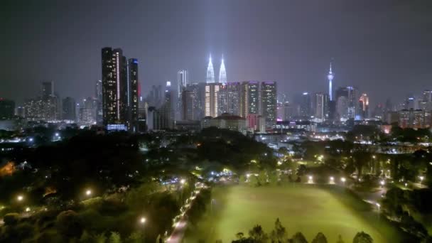 Aerial Fly Green Field City Night — Vídeos de Stock