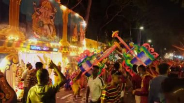 Georgetown, Penang, Malezya - Şubat 04 2023: Mayil kavadi Taşıyıcı Dans