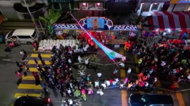 Georgetown, Penang, Malezya - 07 Şubat 2023: Çin Chingay, Thaipusam kutlamaları için Thanir Panthal 'da sahne aldı