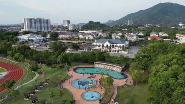Bukit Mertajam Penang Malajsie Července 2023 Krásný Bazén Obklopen Bujnou — Stock video