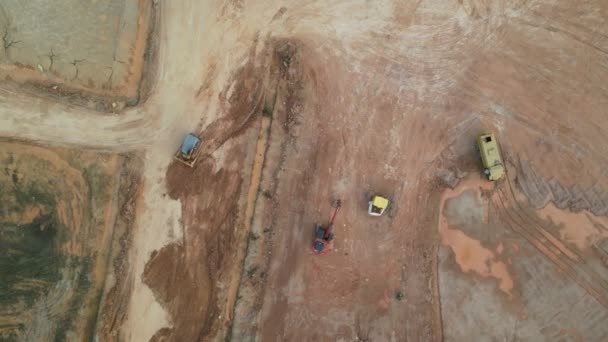 Escavatore Bulldozer Lavori Costruzione Osservazione Aerea Verso Basso — Video Stock