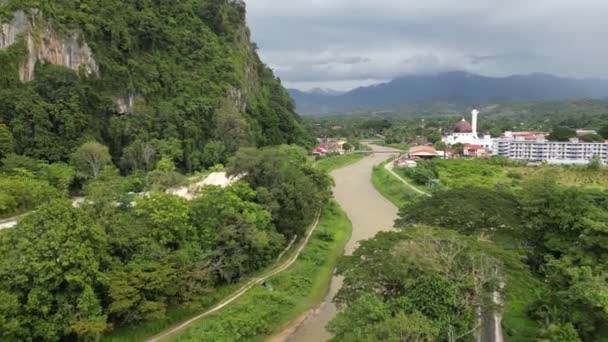 Kuş Bakışı Bakış Açısı Baling Manzara Güzeli Sungai Ketil Gösteriyor — Stok video