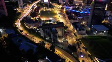 Bukit Bintang, Kuala Lumpur, Malezya - 18 Kasım 2023: Dataran Merdeka 'da hava gece sahnesi