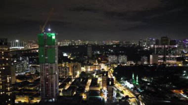 Bukit Bintang, Kuala Lumpur, Malezya - 19 Kasım 2023: Şehrin gece şaheseri