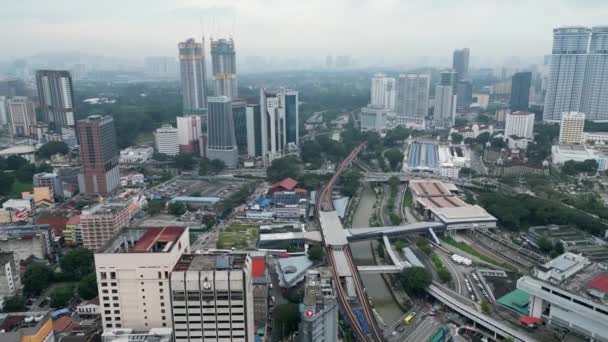 ブキット ビンタン クアラルンプール マレーシア 12月 2023 パシャルシニアの洗練された高層ビルと古い建物の現代建築 — ストック動画