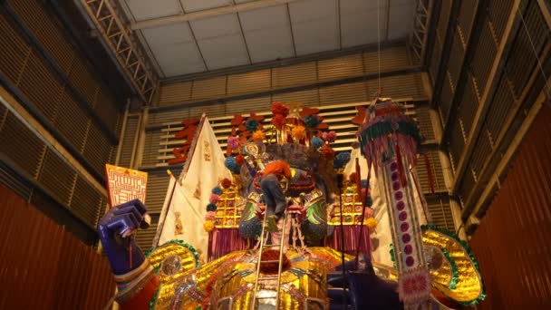 메라타탐 말레이시아 2023년 01일 고스트 불태우기 Guan Yin 동상이 훼손됩니다 — 비디오