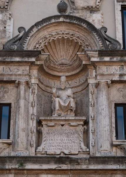 Paleis Van Kapiteins Details Van Het Standbeeld Inscriptie Van Paus — Stockfoto