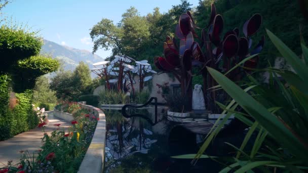メリノ イタリア 2023 メリノのトラットマンドルフガーデンで恋人の庭の眺め スードティロル イタリア — ストック動画
