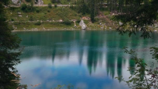 Alpina Sjön Carezza Val Ega Bolzano Södra Tyrolen — Stockvideo