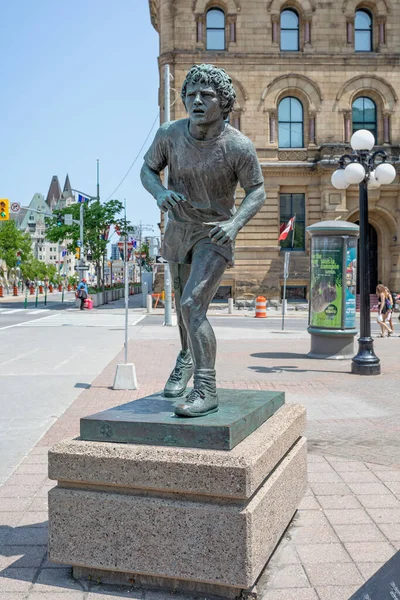 Estatua Conmemorativa Terry Fox Recaudador Fondos Para Cáncer Frente Parliament — Foto de Stock
