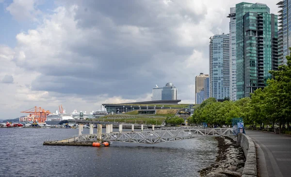 Blick Auf Vancouver Vom Meereswall Richtung Canada Place Vancouver British — Stockfoto