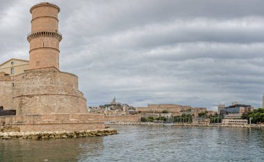 Fort Saint-Jean ve Basilica of Notre-Dame of la Garde, Marsilya, 27 Ağustos 2023
