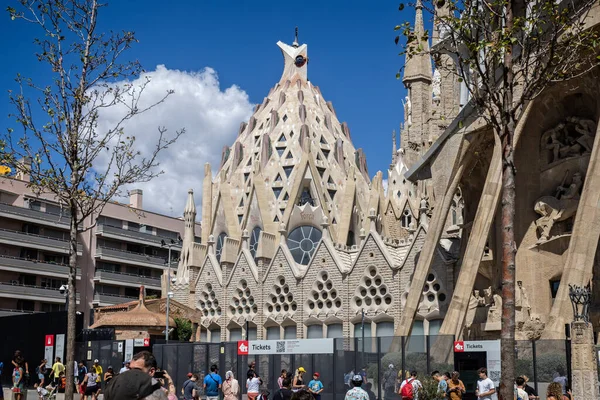 Close Van Een Deel Van Sagrada Familia Basiliek Barcelona Spanje — Stockfoto