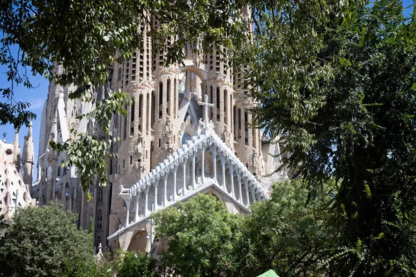2023年8月28日在西班牙巴塞罗那的Sagrada Familia大教堂的一段近景 — 图库照片