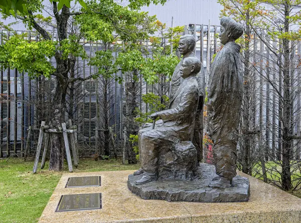 Sun Yat Sen heykeli, Toku Umeya ve Çin 'deki Xinhai devriminin lideri Umeya Shokichi ile 2 Ekim 2024' te Japonya 'nın Nagasaki kentinde.