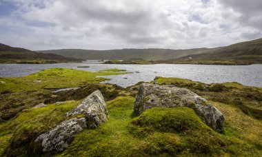 3 Haziran 2025 'te Faore Adaları' ndaki Runavik 'teki Toftavatn Gölü